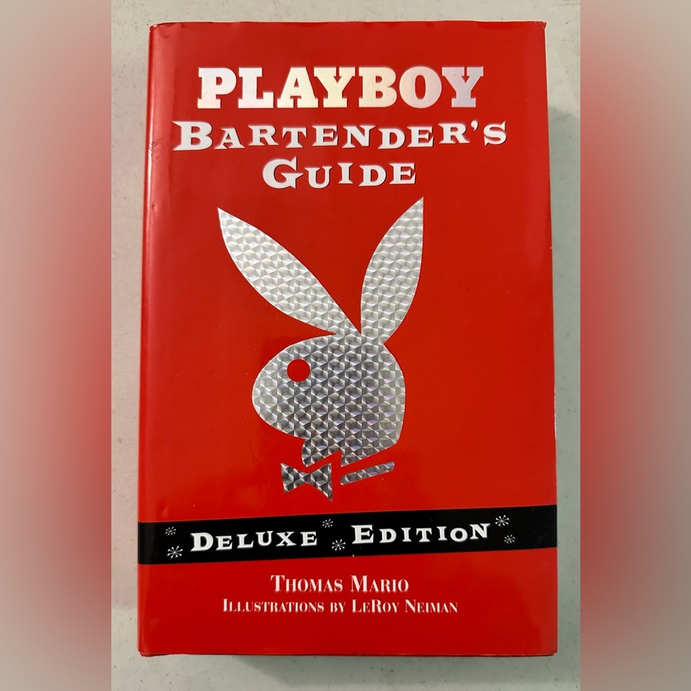 PLAYBOY
BARTENDER'S GUIDE
DELUXE EDITION
Thomas Mario


2003.
Hardcover.